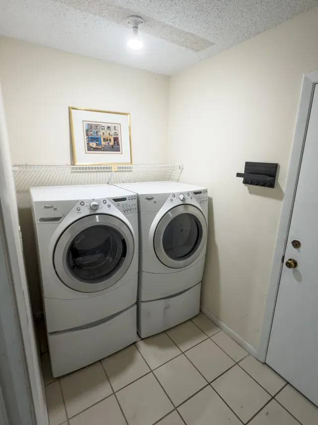 Residence photo 28