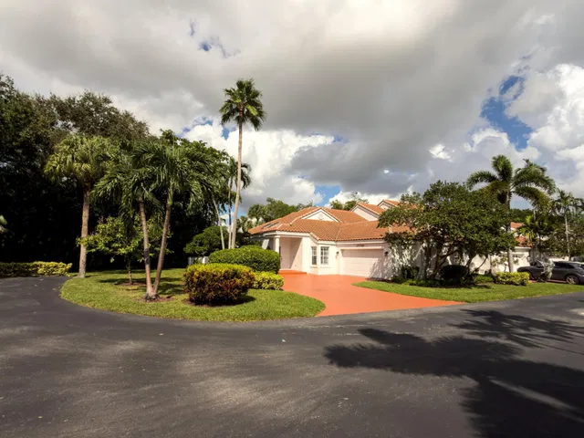 Residence photo 57