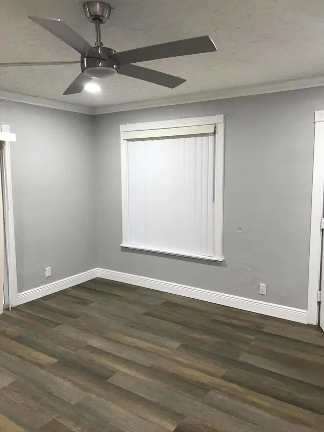 Residence photo 3