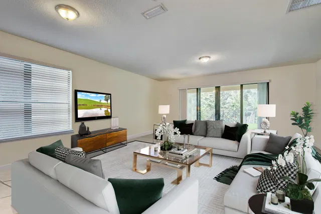Residence photo 12