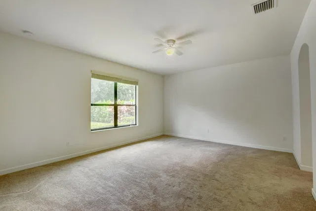 Residence photo 16