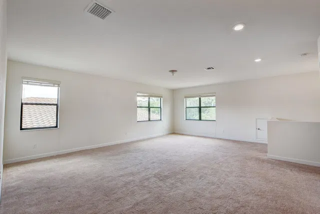 Residence photo 23