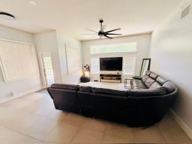 Residence photo 14