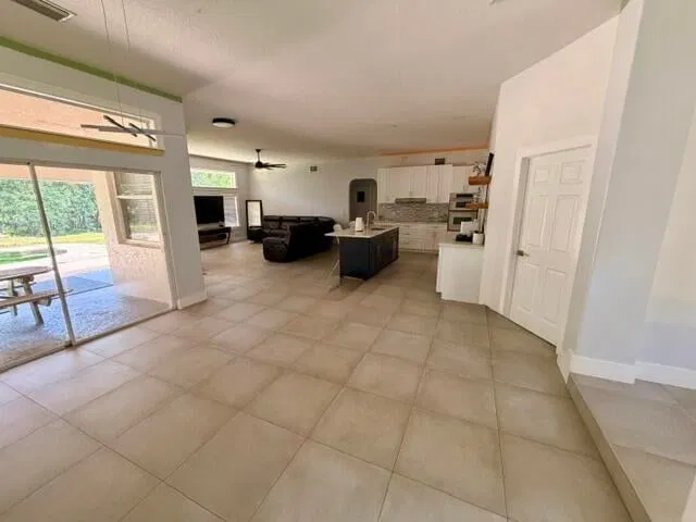 Residence photo 16