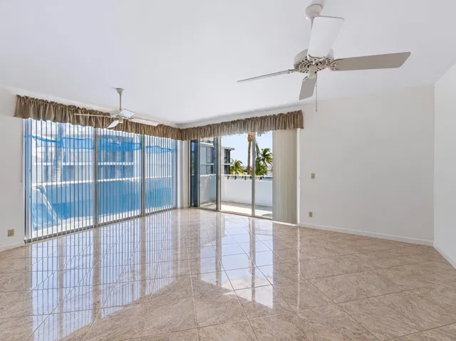 Singer Island Unit 301 photo 12