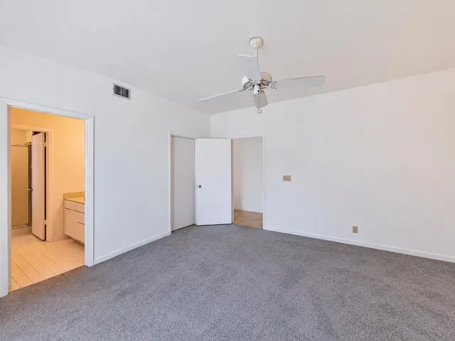 Singer Island Unit 301 photo 24