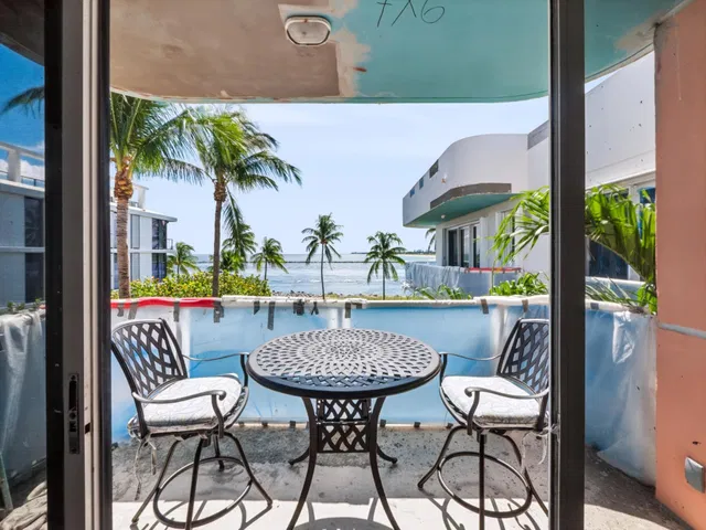 Singer Island Unit 301 photo 32