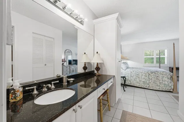 Residence photo 25