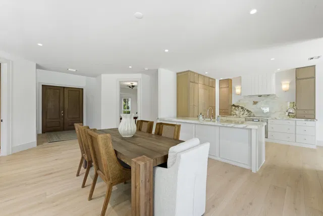 First Fairway Residence photo 16