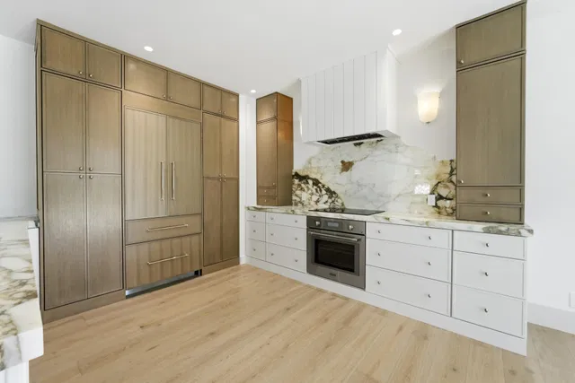 First Fairway Residence photo 18