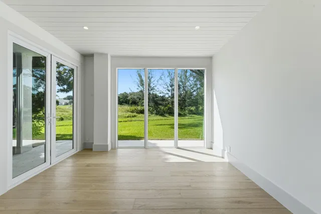 First Fairway Residence photo 33