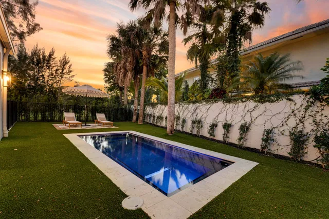 First Fairway Residence photo 49