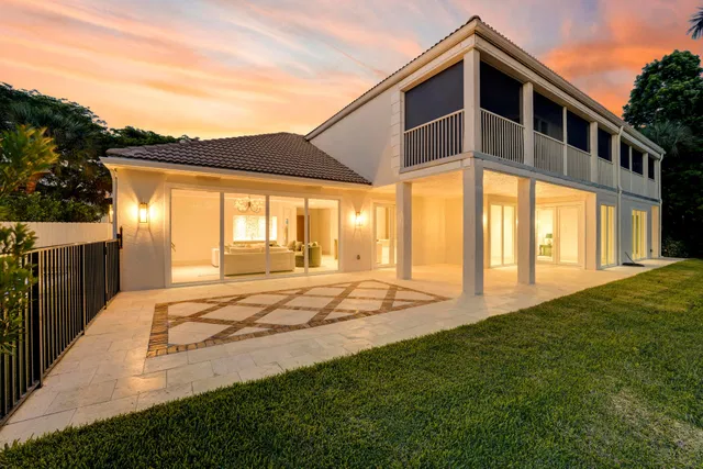 First Fairway Residence photo 52