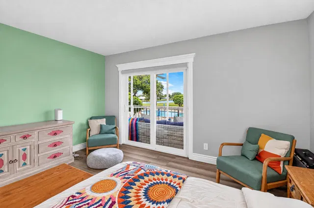 Unit 208 photo 19