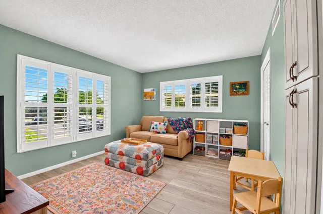 Unit 208 photo 24