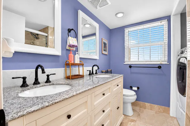 Unit 208 photo 29