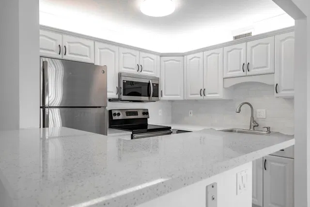 Residence photo 2