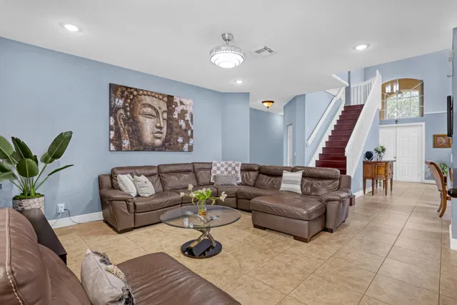 Residence photo 8