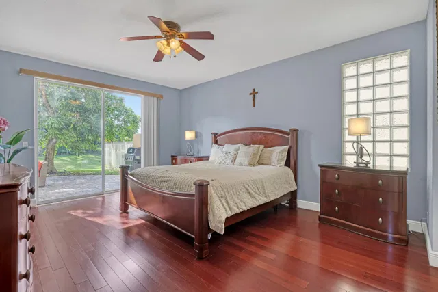 Residence photo 15