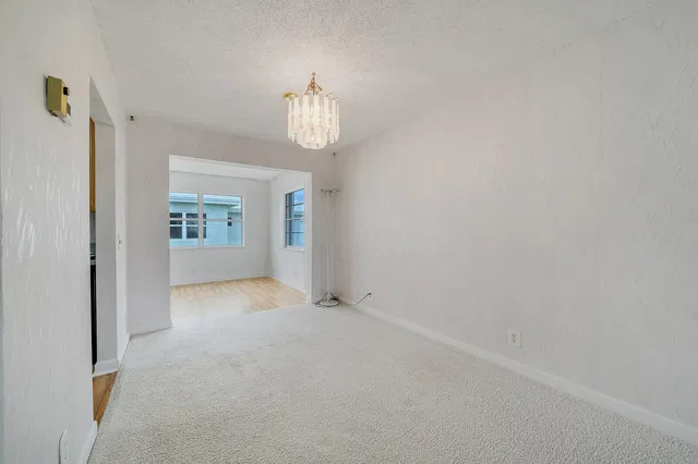 Residence photo 15