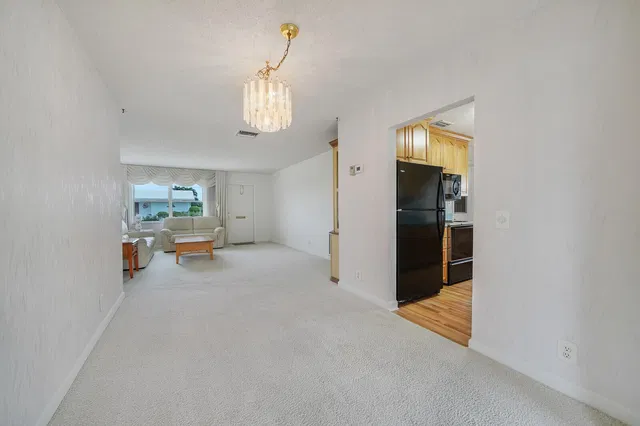 Residence photo 17