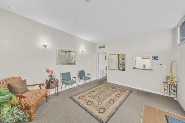  Residence photo 9