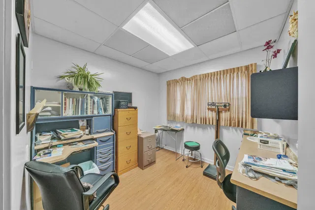  Residence photo 16