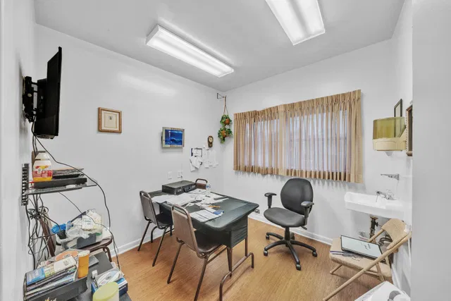  Residence photo 22