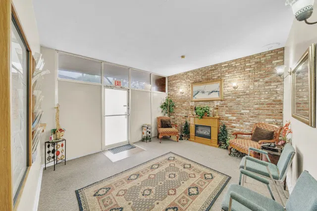  Residence photo 30