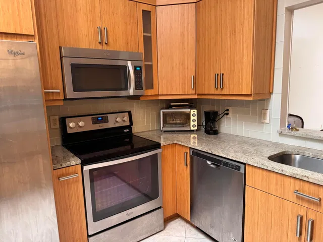 Unit 6315 photo 7