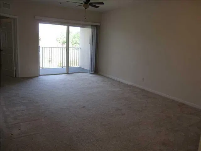  Residence photo 4