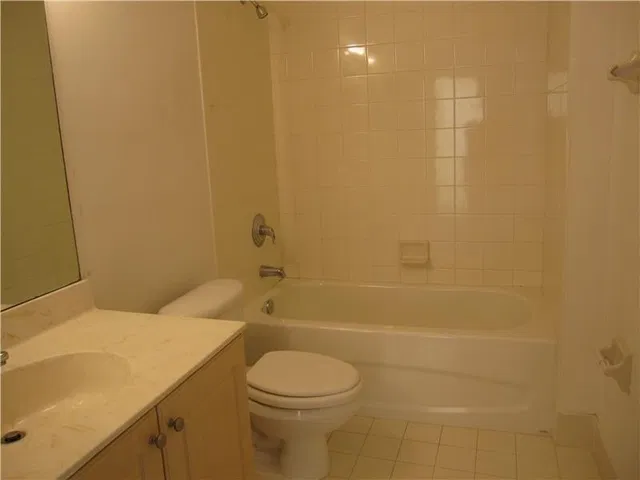  Residence photo 6