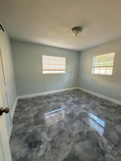 Residence photo 12