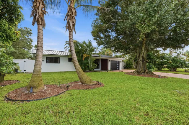  Residence photo 5