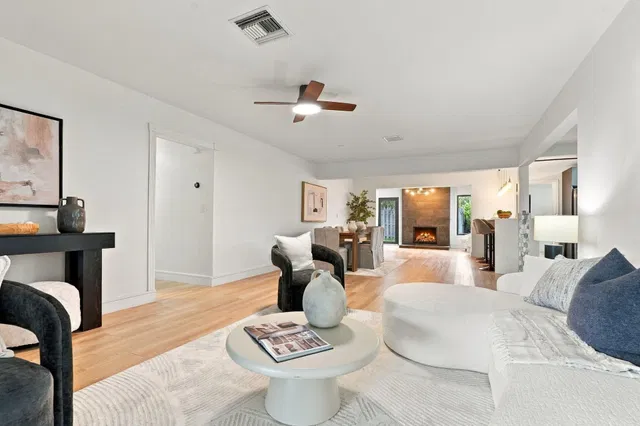  Residence photo 15