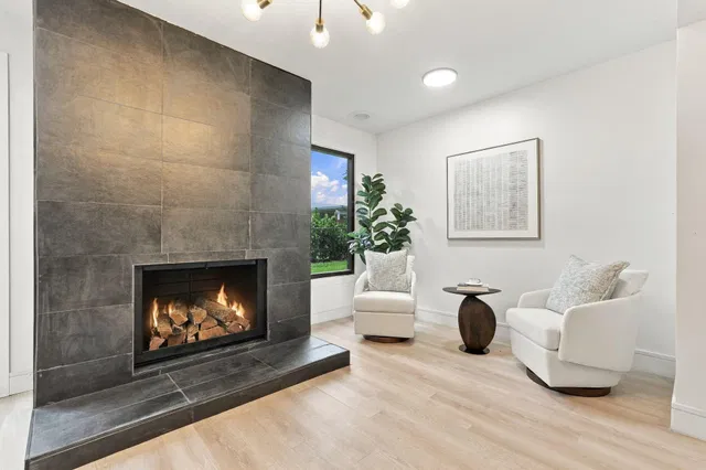  Residence photo 18