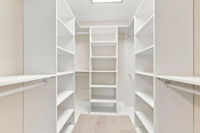 Unit 111 photo 14