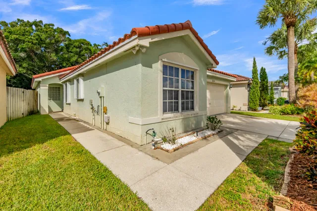 Residence photo 5
