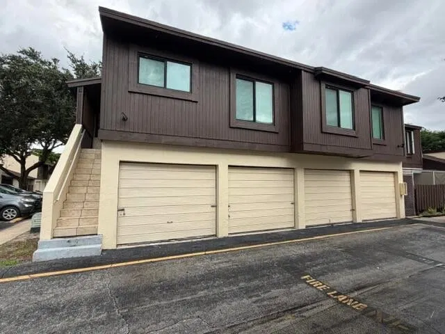 Unit 20 photo 3