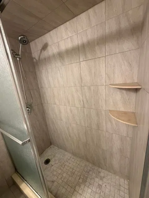Unit 20 photo 17