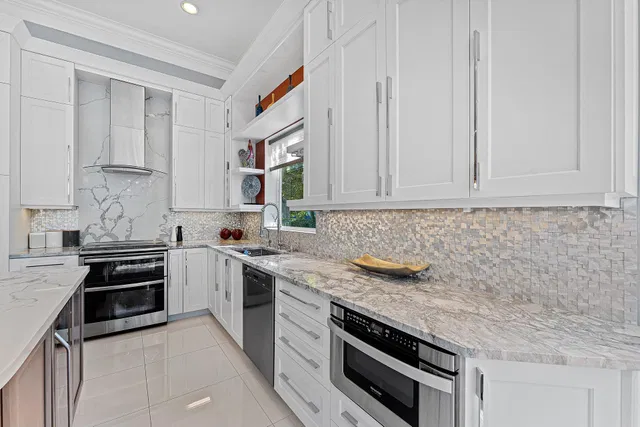 Woodfield Country Club Residence photo 6