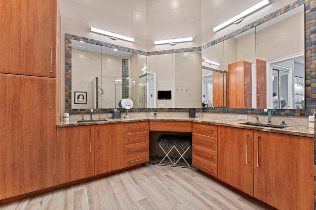 Woodfield Country Club Residence photo 17