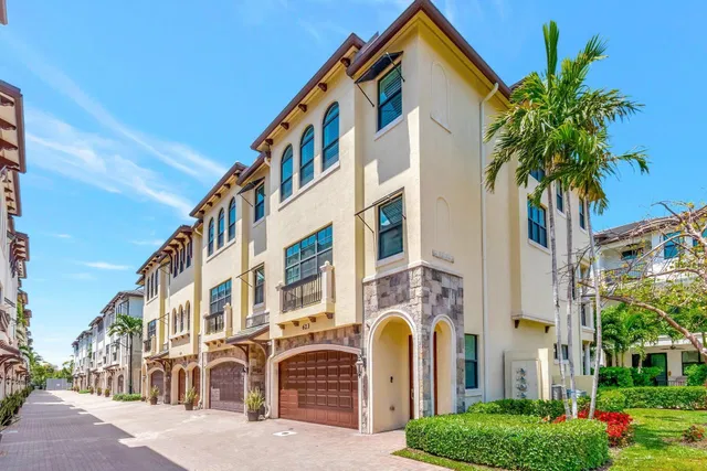  Residence photo 4