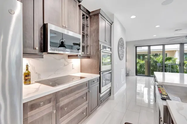  Residence photo 32