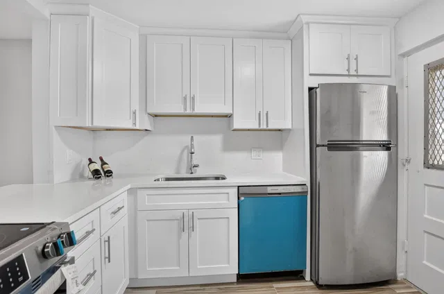 Unit 210 photo 7
