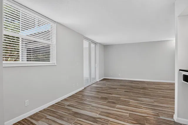 Unit 210 photo 17