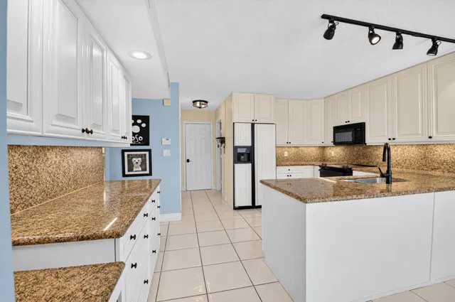 Boca West Country Club Residence photo 15