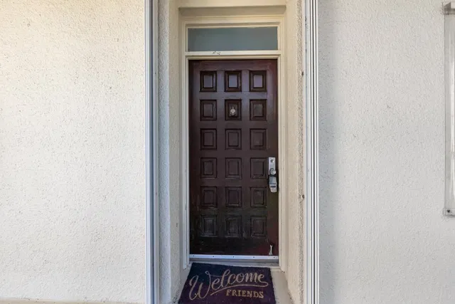 Unit 207 photo 3
