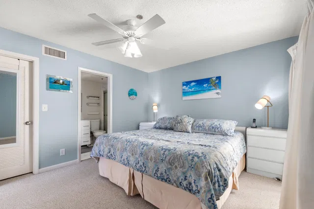 Unit 207 photo 8