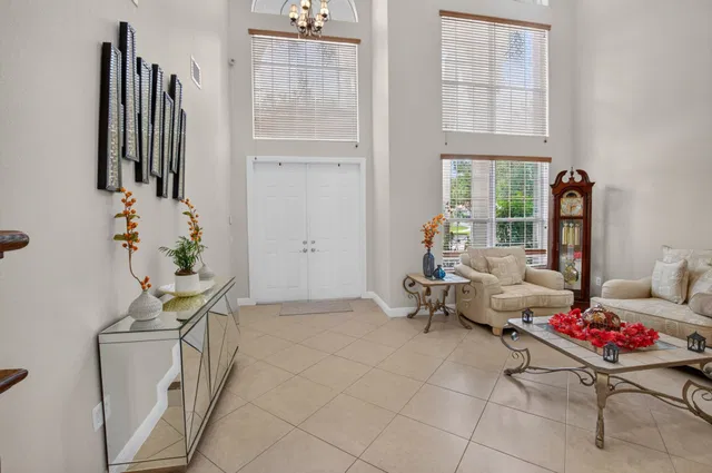  Residence photo 9